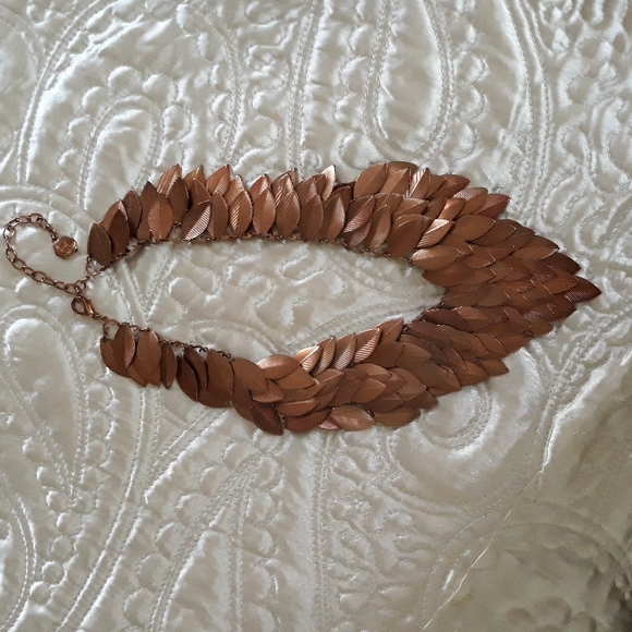 unusual necklace - Picture 4 of 5